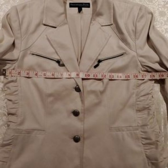 Proportion Petite Conrad C Blazer Cream - Picture 9 of 11